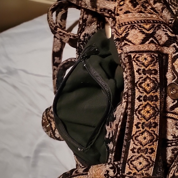 Shoulder Bag - Picture 4 of 6